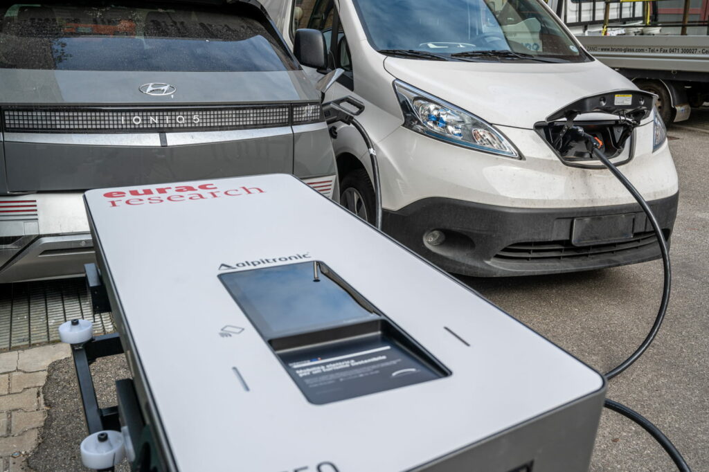 vehicle to vehicle charger electric car